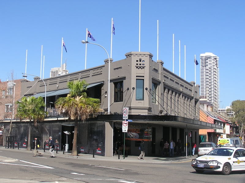 Woolloomooloo Bay Hotel