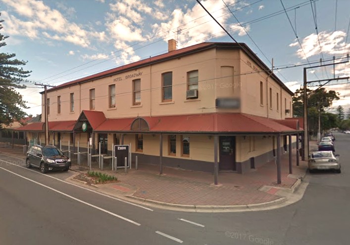 Broadway Hotel