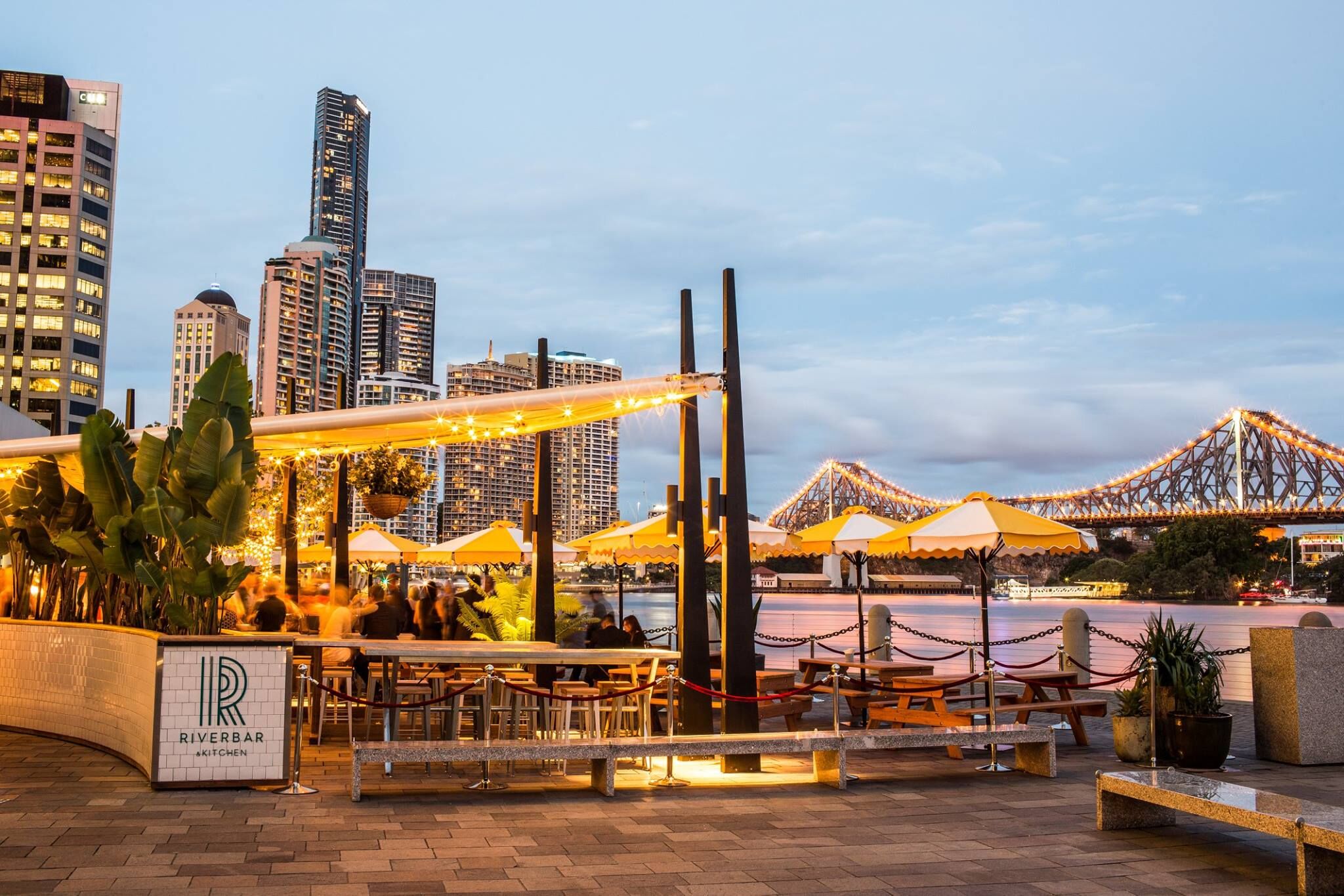 Riverbar & Kitchen