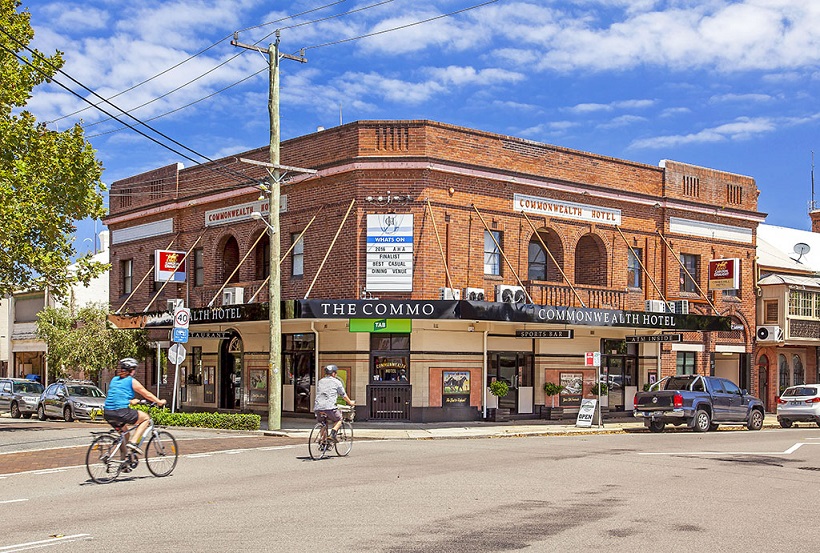 Commonwealth Hotel